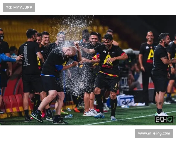 意大利杯卡塔尼亚不敌尤文斯塔比亚卢卡雷利红牌罚下